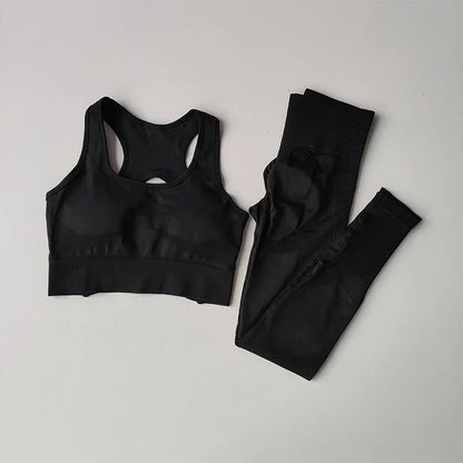 Full view of the 2PCS women's fitness set, highlighting the combination of a chic sports bra and high-waisted leggings designed for active lifestyles.