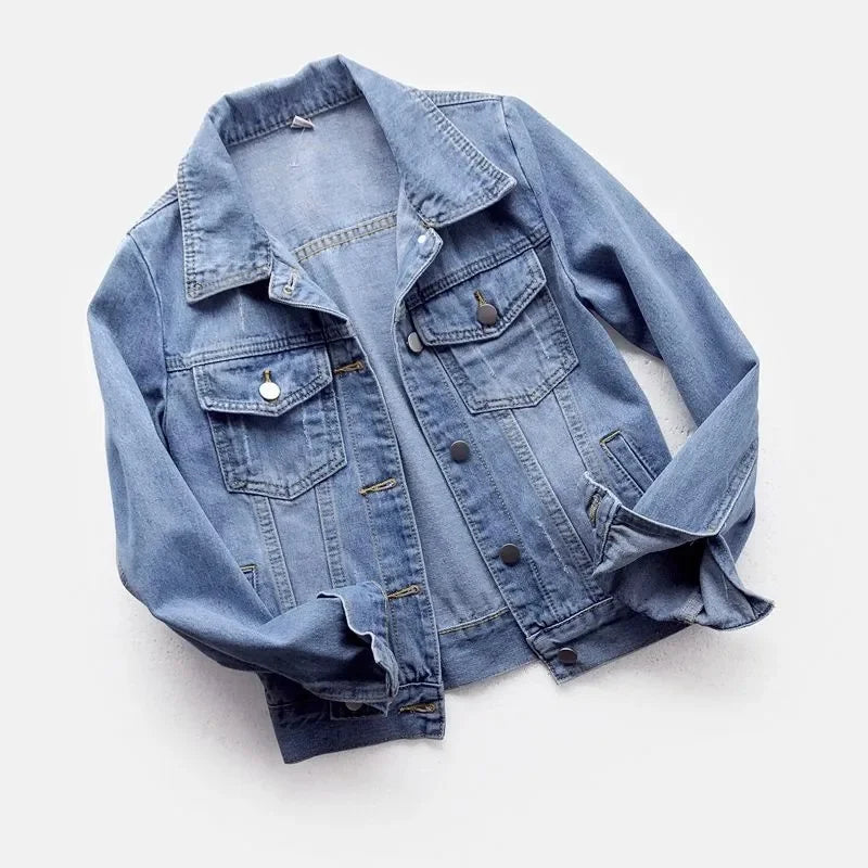 Casual yet chic women's loose denim jacket, ideal for spring and summer wear, crafted from a premium cotton blend.