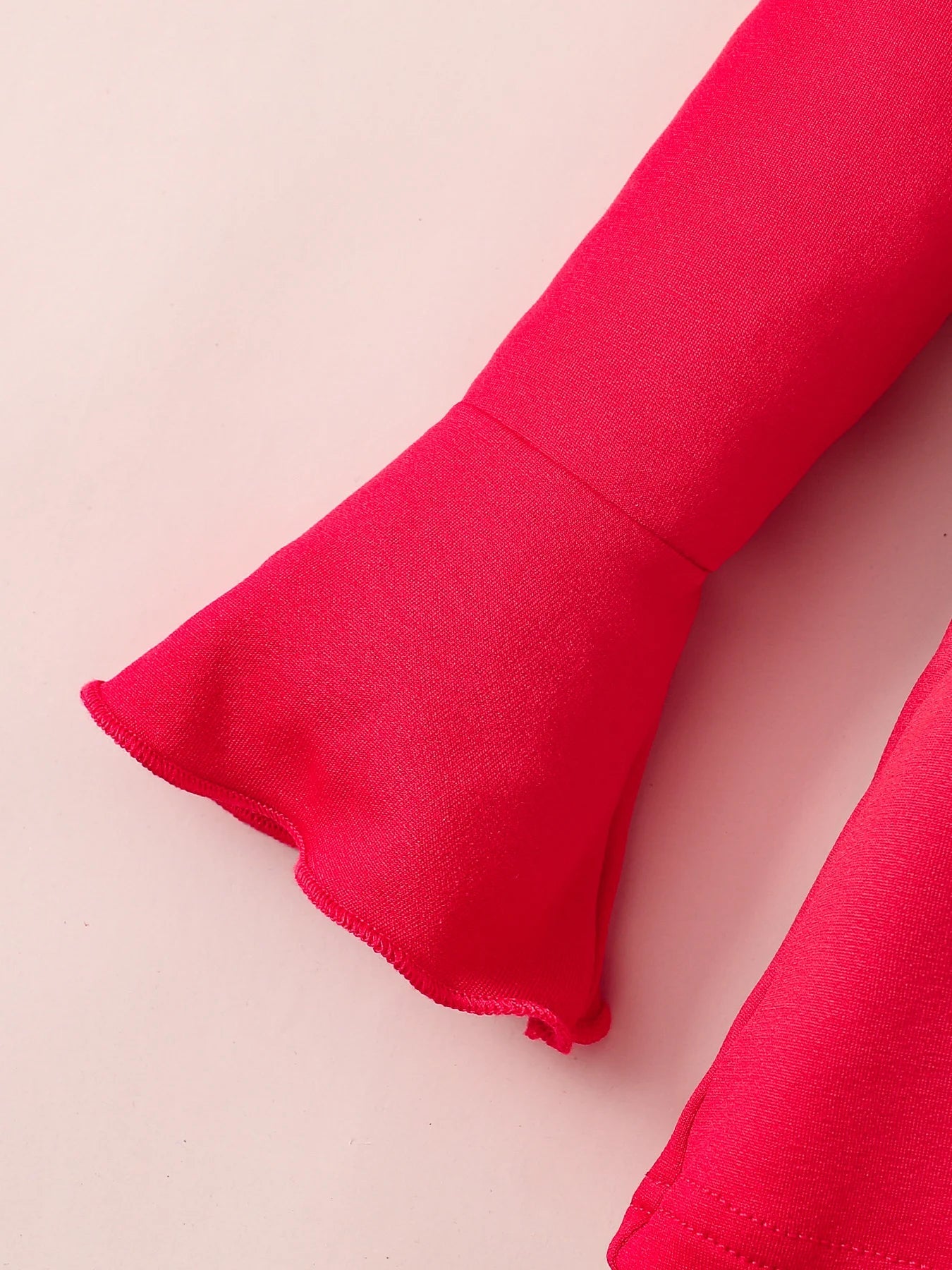 Complete luxury girls' spring outfit showcasing the 2-piece set with a solid top and stylish printed tights for ages 4-6 years.