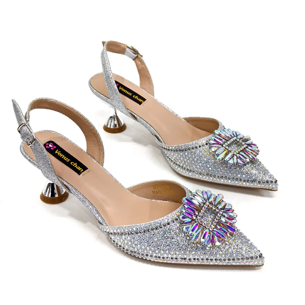 Matching handbag set for women's party shoes featuring a stylish metal handle and exquisite buckle strap closure.