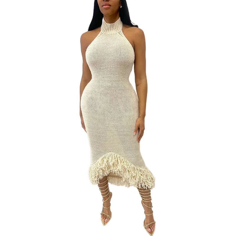 Elegant CM.YAYA Women’s Sleeveless Tassel Bodycon Dress showcasing a luxurious O-Neck design with a slimming silhouette, perfect for formal occasions.