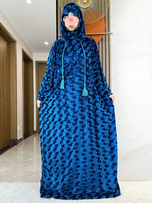 Luxury velvet Muslim abaya styled with two-hats in Dubai Turkey fashion, perfect for Islamic prayer or casual occasions.