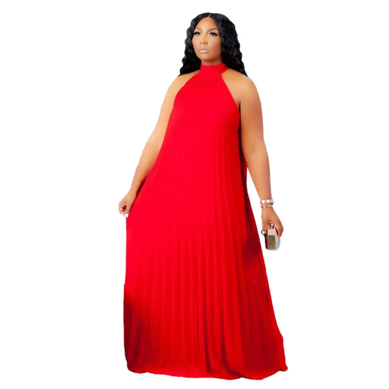Fashionable solid colour A-line dress, perfect for evening events; embodies a luxurious and elegant style for plus size women.