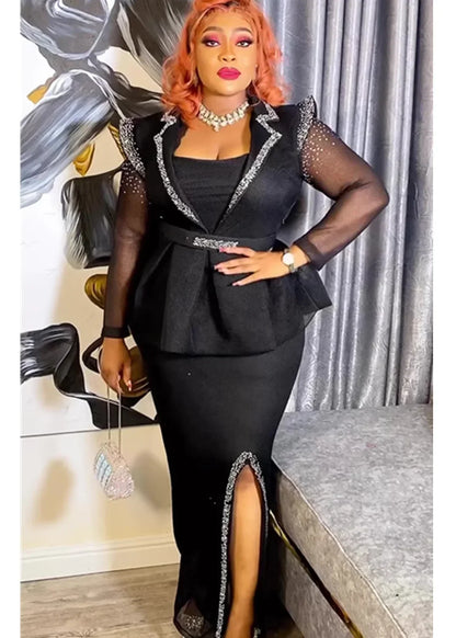 Luxurious plus size African dress featuring an elegant long Dashiki design, ideal for women attending weddings and parties, showcasing vibrant patterns and high-quality polyester fabric.