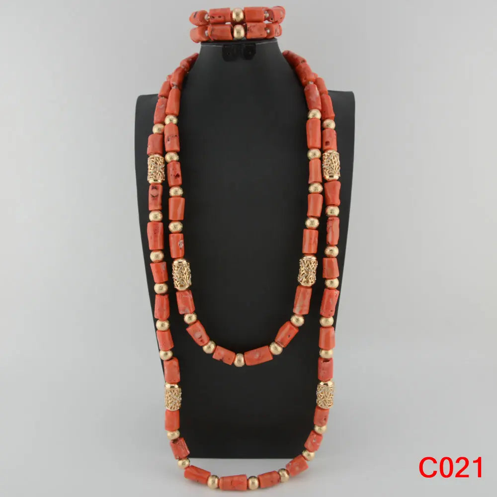 Close-up of the intricate Coral Bead details in this Nigerian Dubai Necklace, perfect for adding elegance to any outfit.