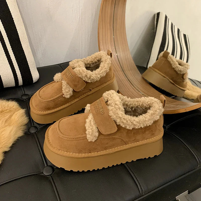 Luxurious thicken plush winter women's ankle snow boots with non-slip outsole, available in sizes 36 to 40, perfect for cold weather fashion.