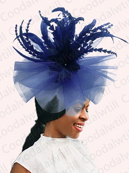 Chic women's headwear fascinator with exquisite feather detailing, suitable for all seasons and lavish gatherings.