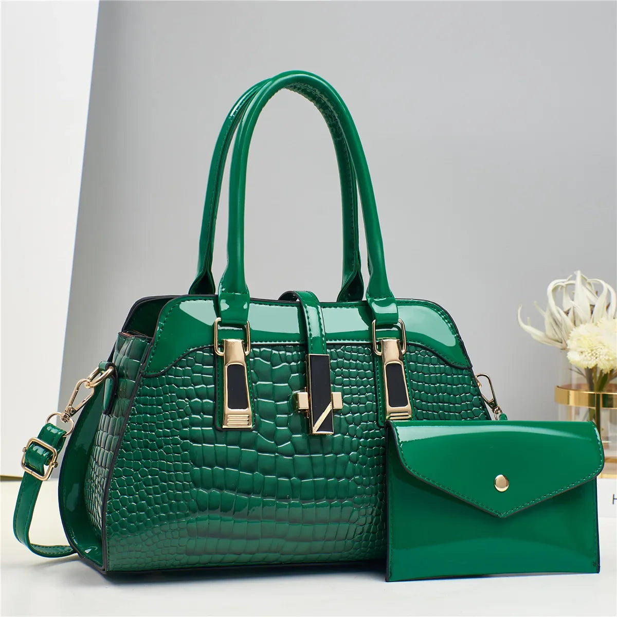 Fashionable casual tote bag with a luxurious crocodile texture, enhances your sophisticated look.