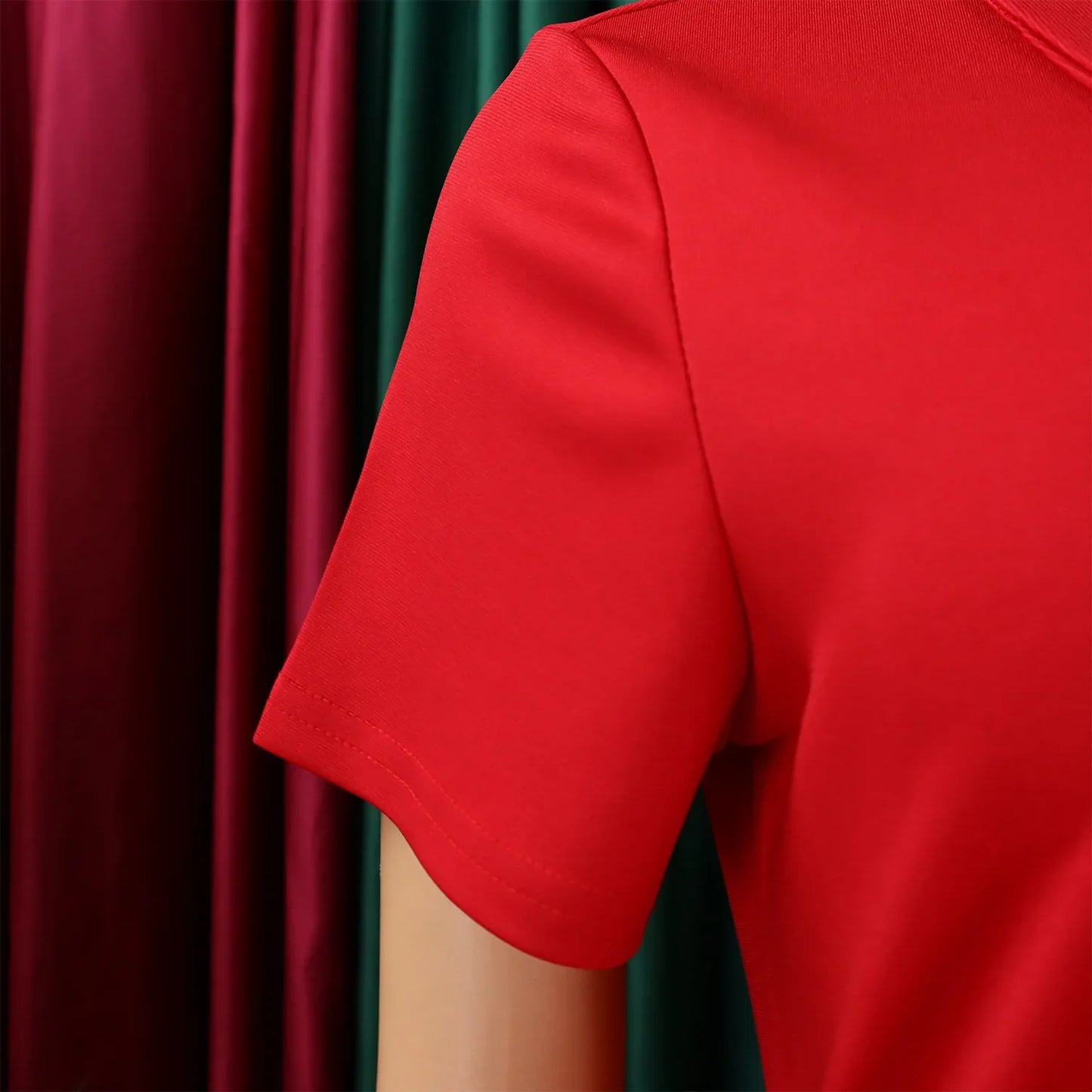 Back view of the chic women's evening dress featuring a zipper closure, demonstrating its flattering design and premium quality.