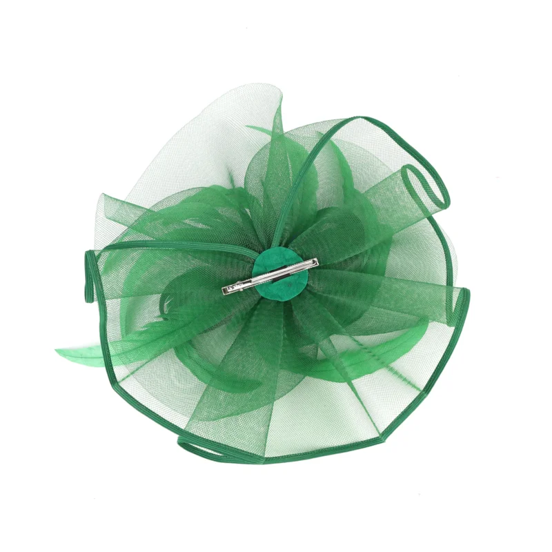 Stunning unisex floral fascinator hat, ideal for various occasions including elegant parties, adding a sophisticated touch to any outfit.