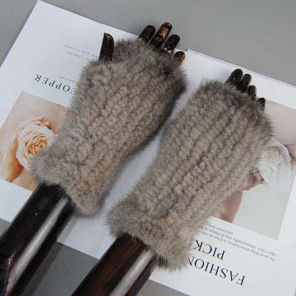 High-quality luxury women's gloves crafted from 100% real mink fur, combining warmth with a stylish aesthetic for everyday wear.