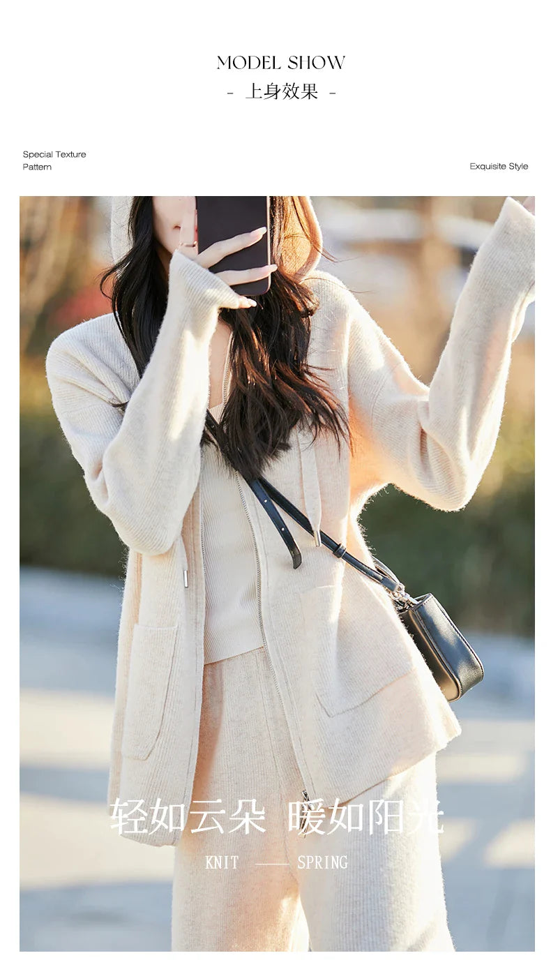 Elegant wide-leg pants suit featuring a soft knitted fabric, designed for women seeking warmth and sophistication during autumn and winter.