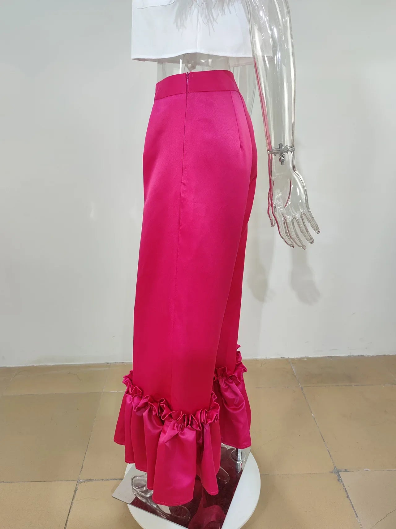 Close-up of the exquisite ruffle hem detail on CM.YAYA Women’s High Waist Wide Leg Pants, highlighting a contemporary and feminine style for fashion-forward women - Hot Trends Area.