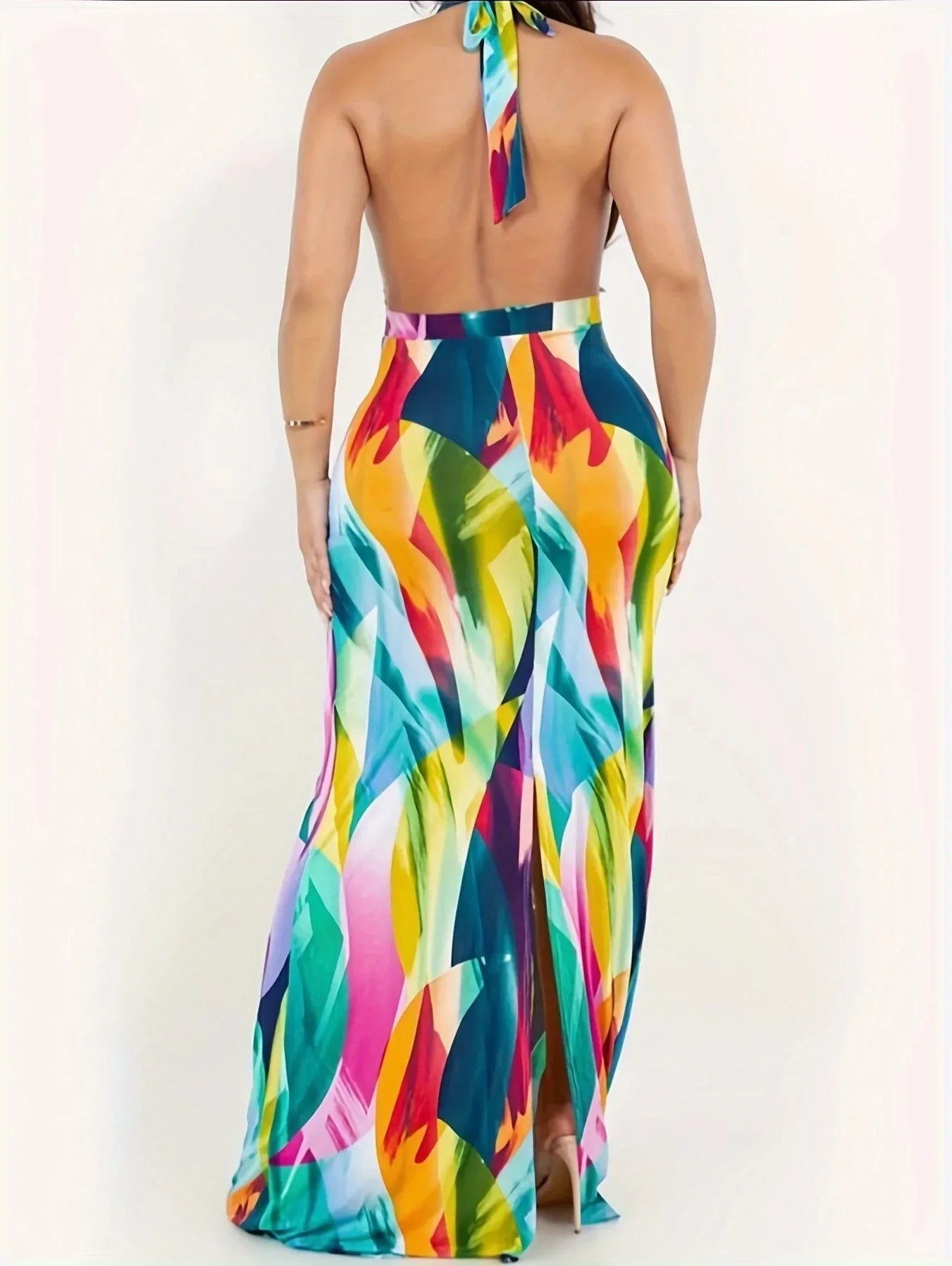 Stunning European fashion halter neck dress for women, featuring a modern and unique design for special occasions.