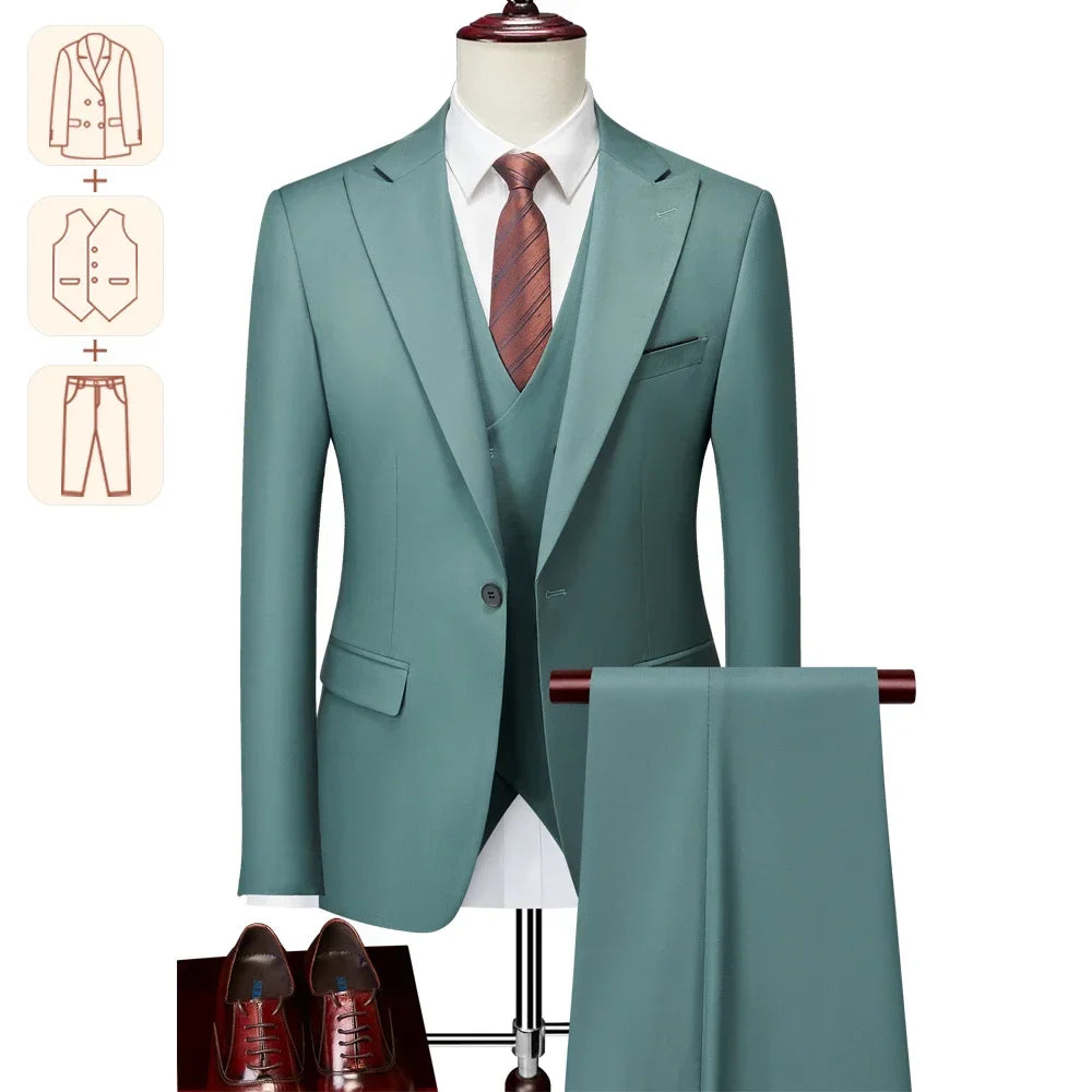 Elegant Italian slim fit business suit for men, perfect for weddings and formal occasions, showcasing a tailored design and luxurious fabric.