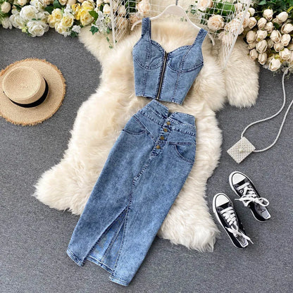 Chic ankle-length skirt from the CM.YAYA women's denim 2-piece set, beautifully crafted for comfort and sophistication, perfect for stylish summer outings.