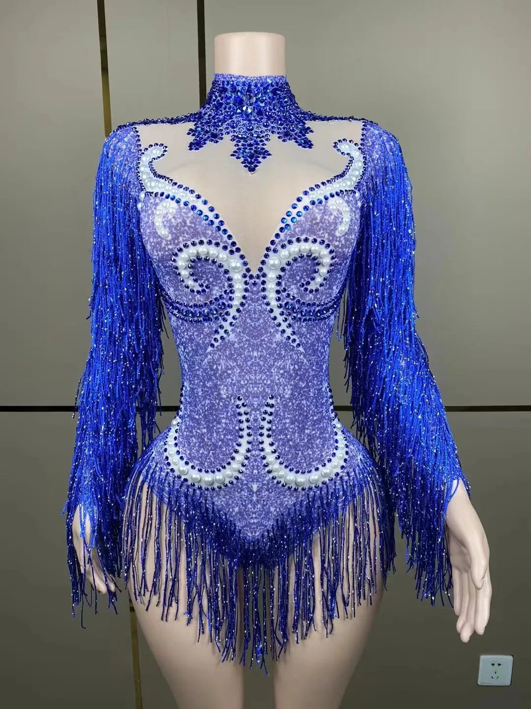 Close-up detail of the luxurious pearl accents and fringe design on the Women's Cha-Cha Dance Practice Suit, emphasizing sophisticated fashion for women in dance.