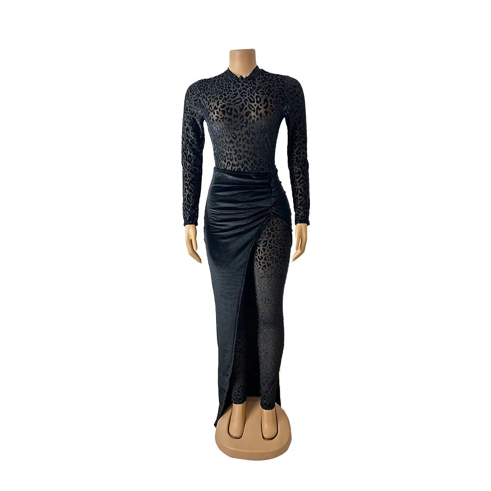 Chic CM.YAYA long skirt ensemble featuring a velvety leopard pattern, ideal for high street fashion enthusiasts.