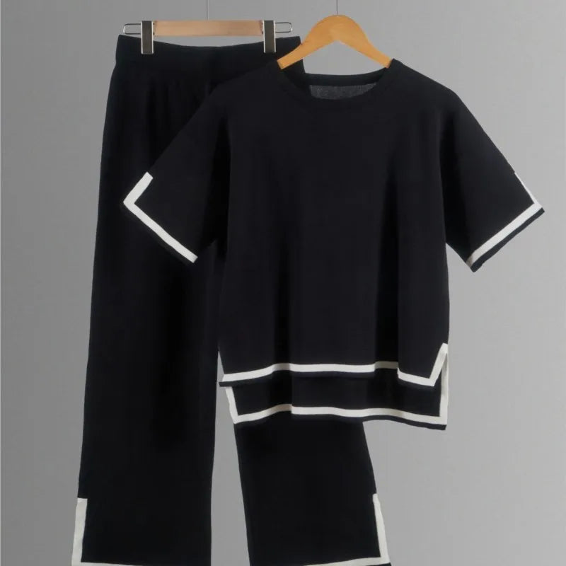 Women’s stylish wide-leg pants from the two-piece knitted trousers suit, designed for a loose fit and ankle-length cut, ideal for chic casual outings.