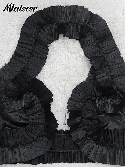 Luxurious Mlaiscsr women’s dress set displayed on a mannequin, featuring a sexy crop top and asymmetrical pleated skirt for a fashionable autumn look.