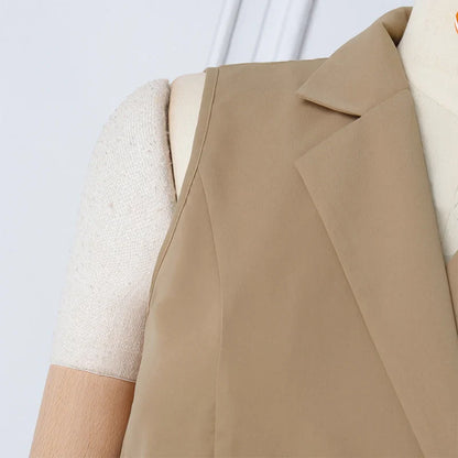 Stylish display of the ankle-length VONDA jumpsuit, illustrating the casual yet sophisticated aesthetic of this plus size fashion piece for women.