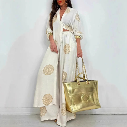 Elegant women's vintage printed robe set featuring a luxurious long button shirt designed for a sophisticated casual look.