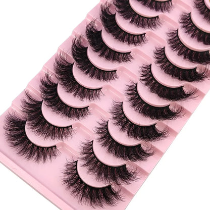 Sleek and Dramatic Wispy Eyelashes - Premium Quality 3D Faux Mink for a Glamorous Finish.