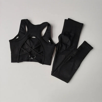 High-quality nylon yoga suit for women, including a seamless sports bra and high-waisted leggings, elegantly crafted for both performance and fashion in fitness activities.