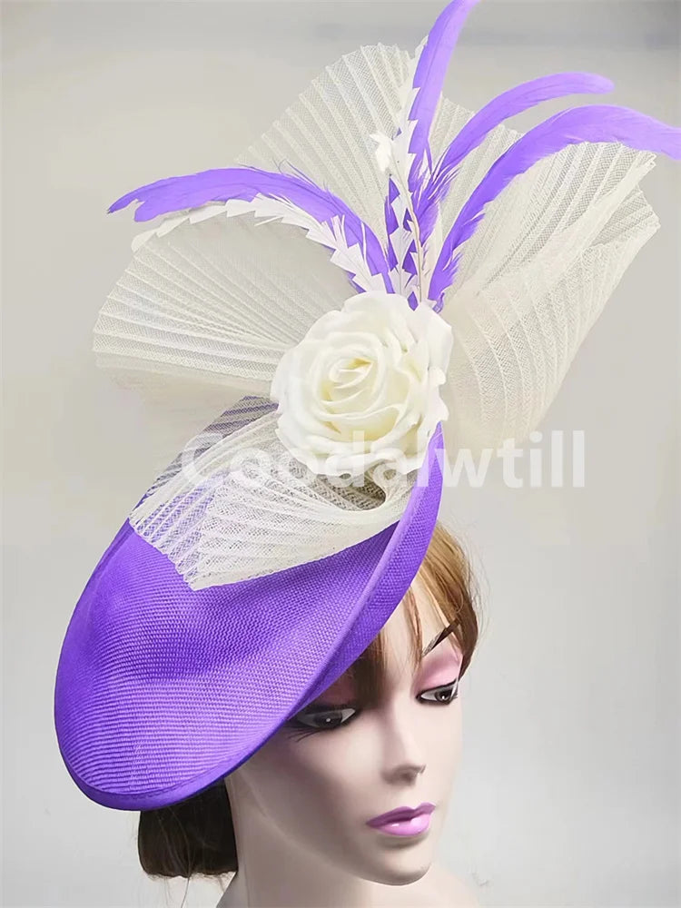 Stylish women's hairband fascinator, combining elegance and comfort for a stunning look at parties and weddings.