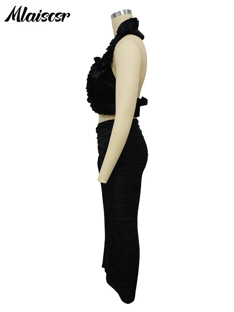 Ankle-length pleated skirt with elastic waist, designed for a chic and sophisticated look in the Mlaiscsr women’s dress set.