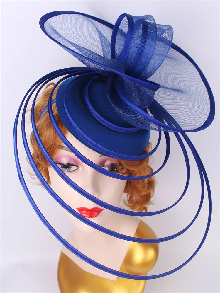 Exquisite women’s fascinator hat in a stunning royal Ascot style, featuring intricate mesh detailing ideal for classy wedding celebrations.