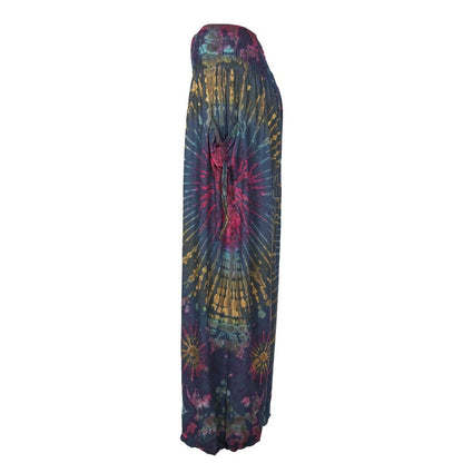 Comfortable and flexible fit of Luxury Tie Dye Cargo Trousers for curvy figures.