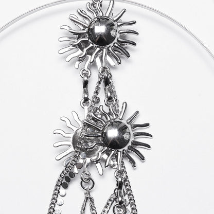 Stylish model wearing the Punk Rave Estrella Tiara, enhancing the festival outfit with celestial charms and luxury stainless steel.