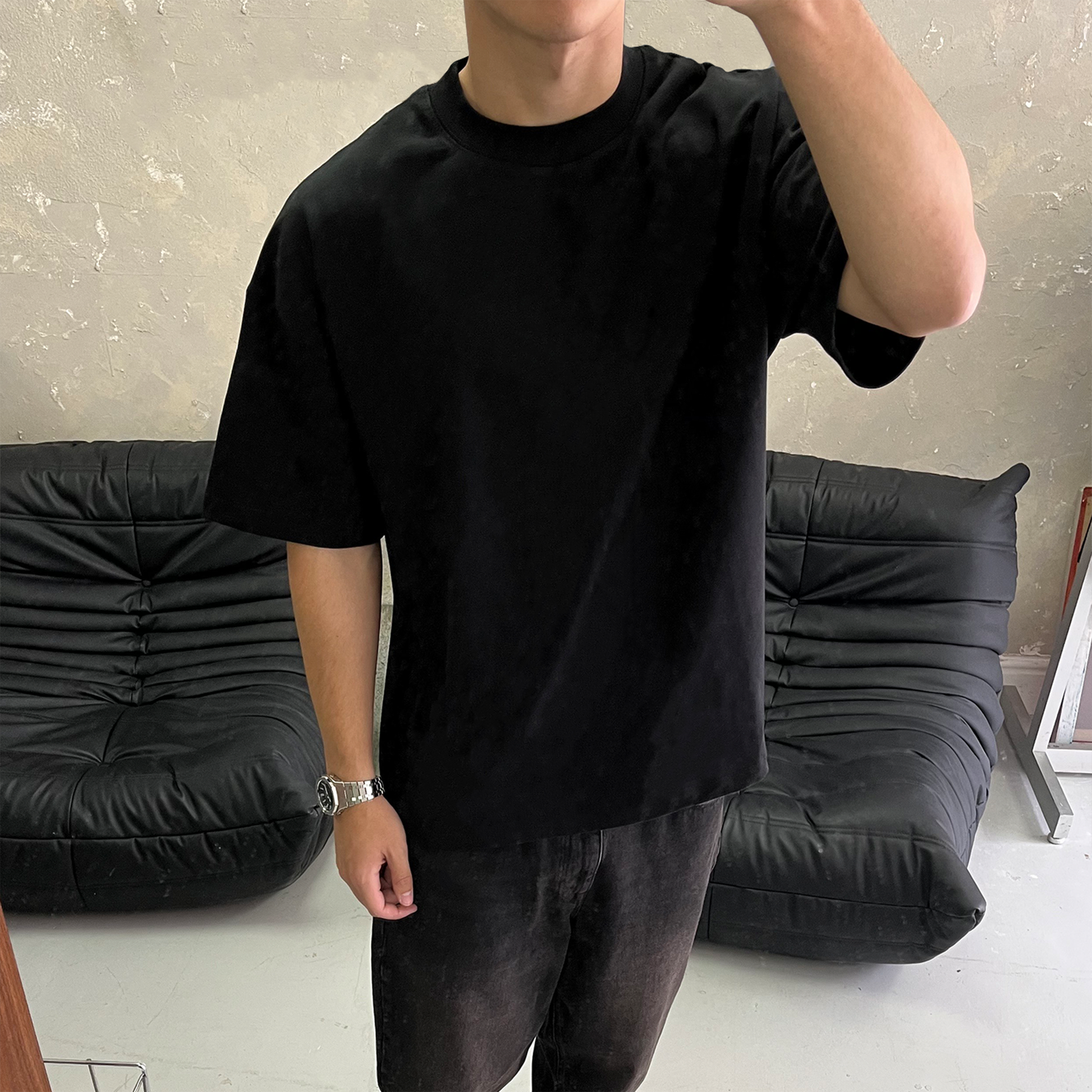 Stylish 2-Pack of FROST heavyweight blank tees, including a black and a white option, designed for layering or solo wear.