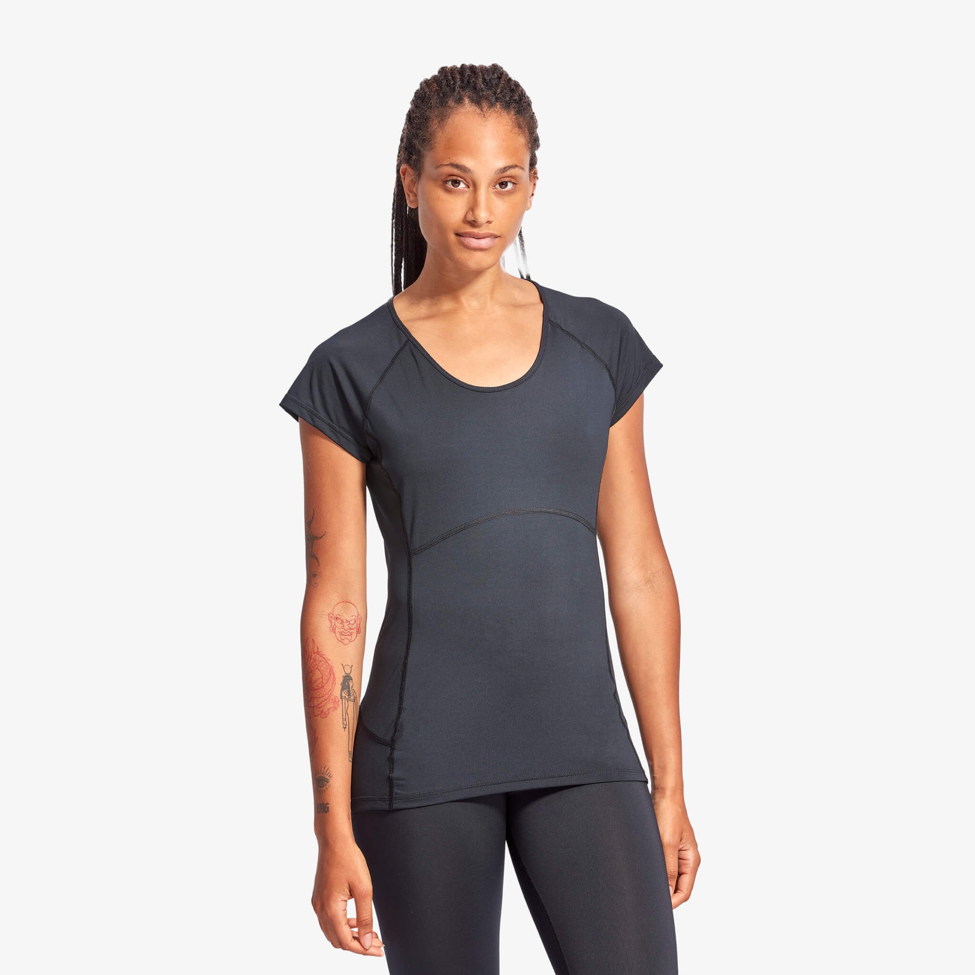 Elevate your performance with the KYMIRA Women's Infrared Performance Cap Sleeve Top, featuring a slim fit design for effortless style and recovery benefits, ideal for athletic training and luxurious comfort.