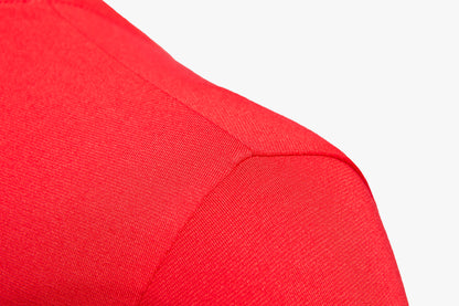 Close-up of the soft KyMIRA lightweight fabric of the Women's Recharge Recovery T-Shirt, showcasing its vibrant colour and luxurious texture.
