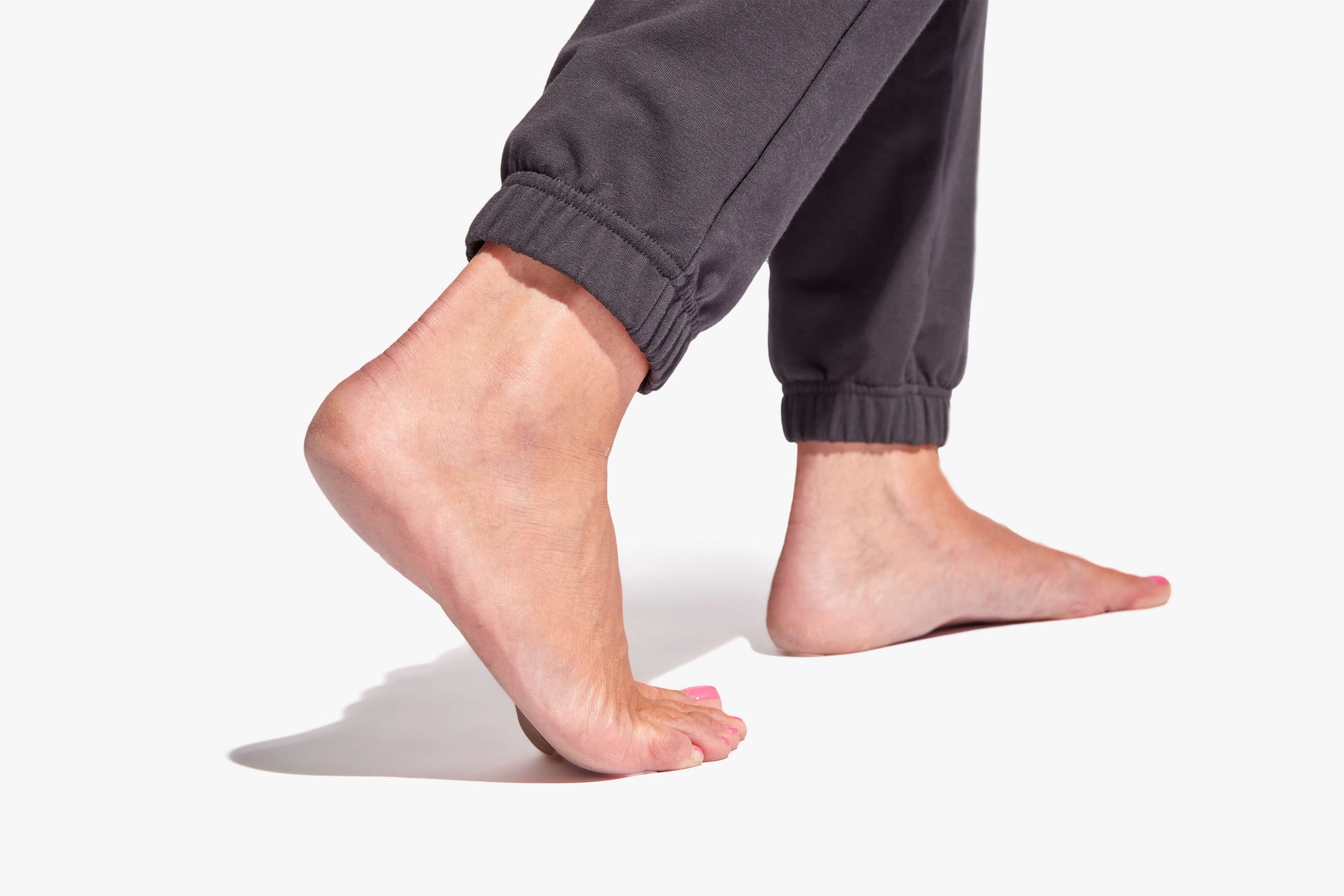 Premium KYMIRA women's lounge trousers, featuring infrared recovery technology and a chic loose fit ideal for relaxation.