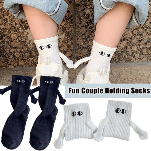 Novelty Romantic Magnetic Holding Hands Couple Socks