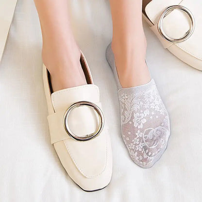 A model showcasing Dazzling Dreams Studio Women's Summer Lace Flower Ankle Socks paired with casual attire, ideal for a luxurious summer look.