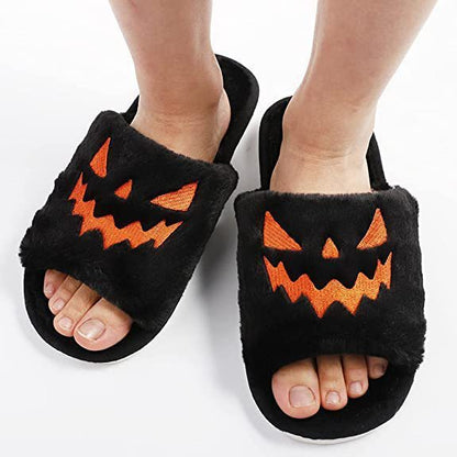 Halloween Shoes Winter Cute Warm Home Slippers Women - Elegant black slippers adorned with an eye-catching pumpkin design, perfect for a luxurious Halloween experience.