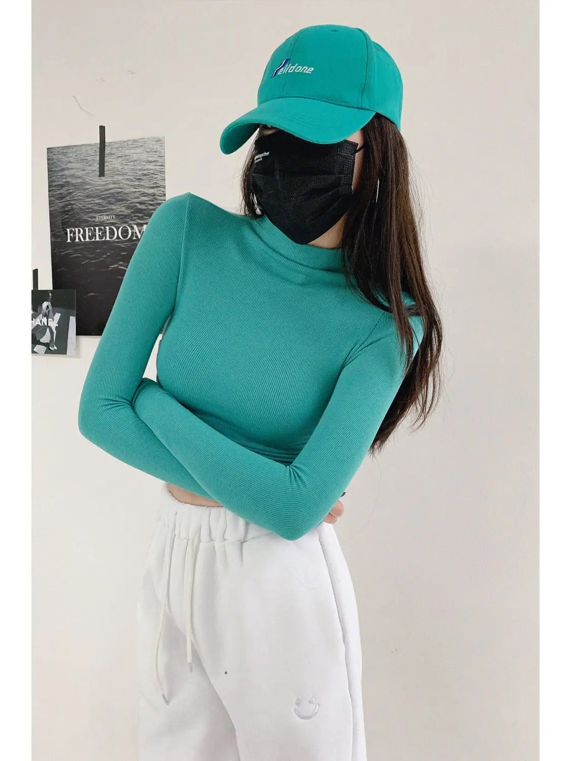 Turtleneck Long Sleeved Crop Top Tee Shirt Femme Fashion Tight Fitting