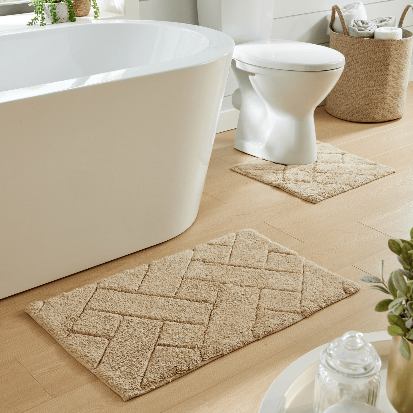 Luxurious Bali Bath Mat & Pedestal Set in soft 100% cotton, designed for exceptional absorbency and easy care, enhancing bathroom elegance.