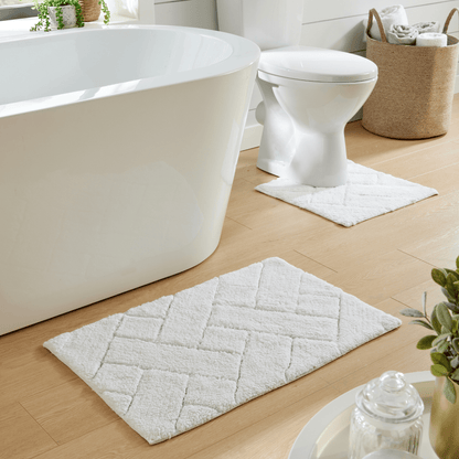 Luxurious Bali Bath Mat & Pedestal Set in soft 100% cotton, showcasing its plush texture and super absorbent properties for an elegant bathroom experience.