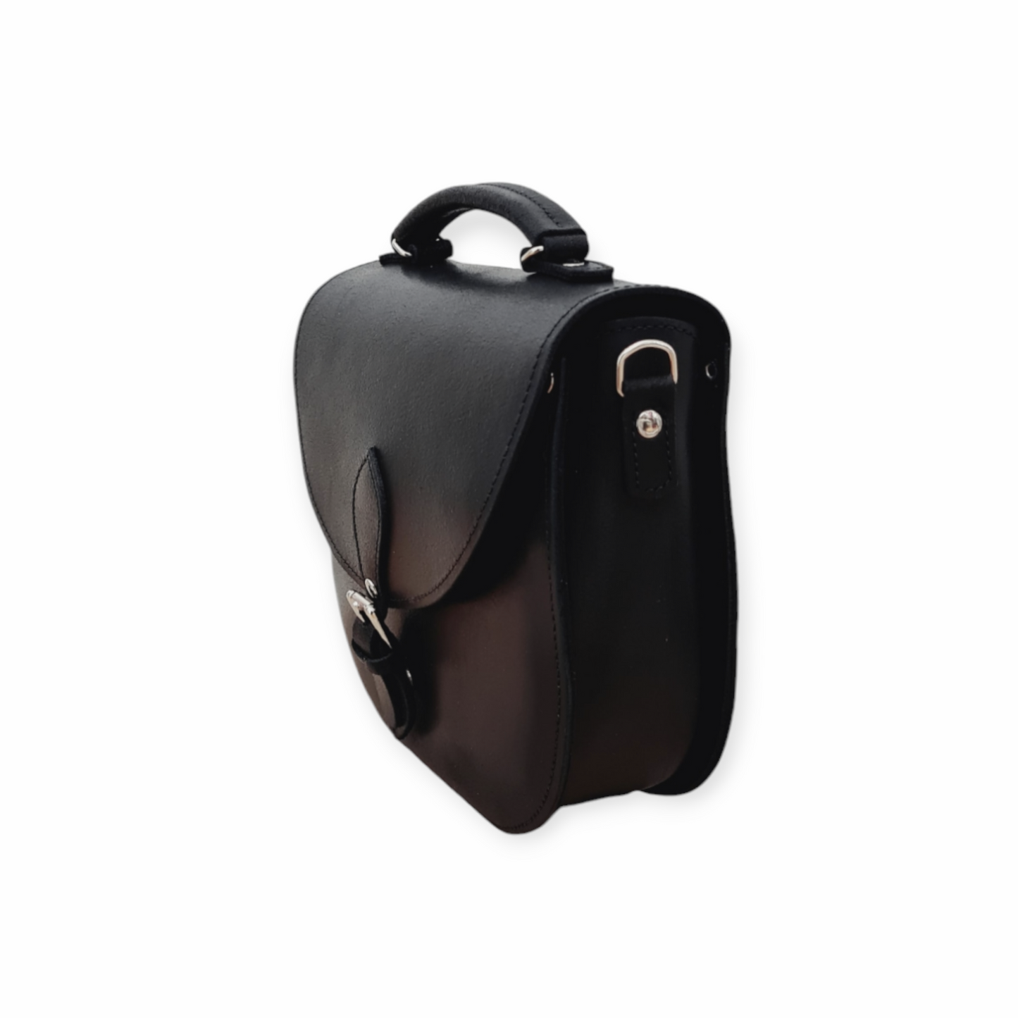 Versatile carrying options of the Luxury Handmade Tannery Leather Saddle Bag displayed with detachable leather strap, ideal for crossbody or over-the-shoulder styles.