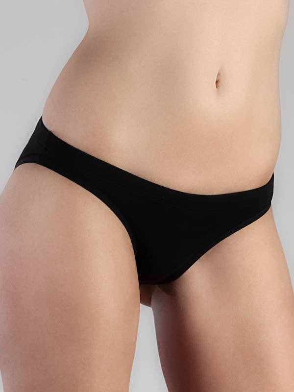 Stylish luxury organic cotton stretch briefs for women, featuring soft jersey fabric that provides a perfect fit and sophisticated appeal.