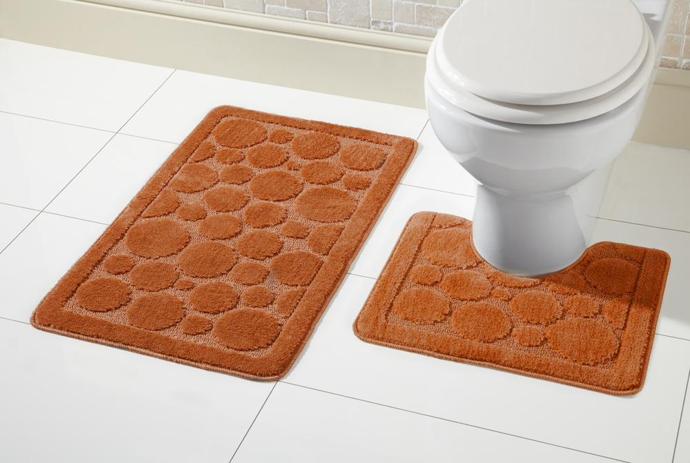 Non-slip backing of the Cali Bath Mat ensuring safety in wet conditions, ideal for family bathrooms with children and elderly.