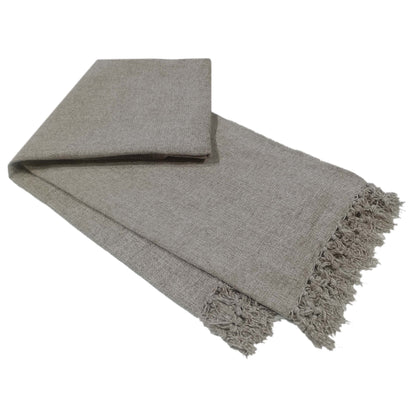 Luxurious Chenille Throw Blanket with Tassels - 130x170 cm, perfect for adding elegance to your living room or bedroom decor.