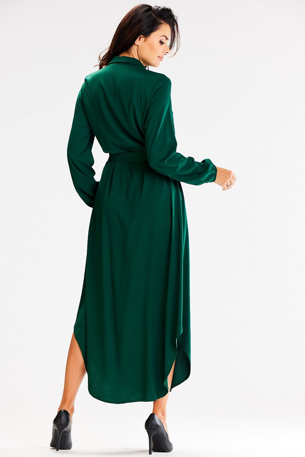 Sophisticated Awama maxi dress with a shirt-like silhouette, elegant buttoned front, and practical large pockets for a trendy touch.
