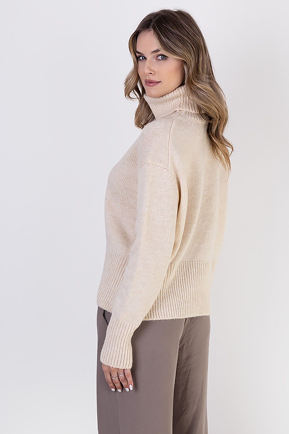 MKM Elegant Soft Turtleneck Sweater in chic casual style with ribbed trim, perfect for every occasion.