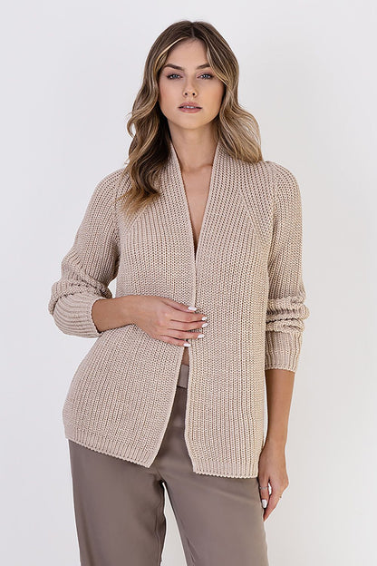 Detail of MKM ribbed cardigan's stand-up collar, highlighting luxury and sophistication in winter fashion.